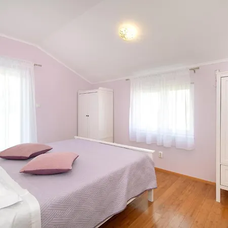 Prázdninový dům In *