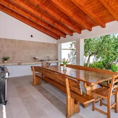 In Prázdninový dům Cvrljevo